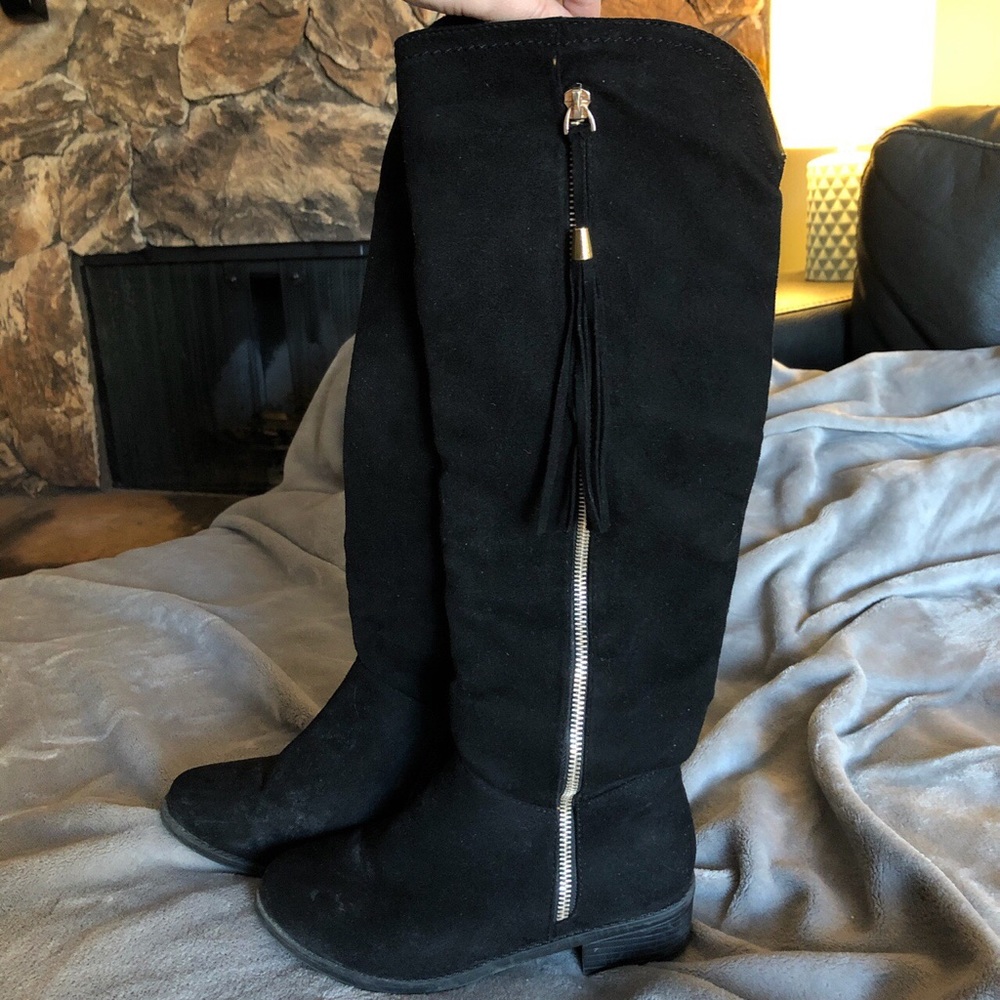 Black knee high velvet zipper boots - tassels
